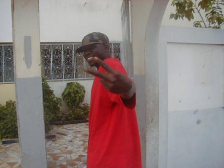 KRUMAH FLOW  à Vélinngara vers1 radio station