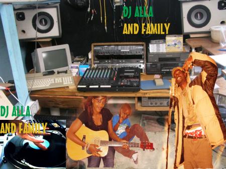 DJ ALLA ET SA FAMILLE AU STUDIO